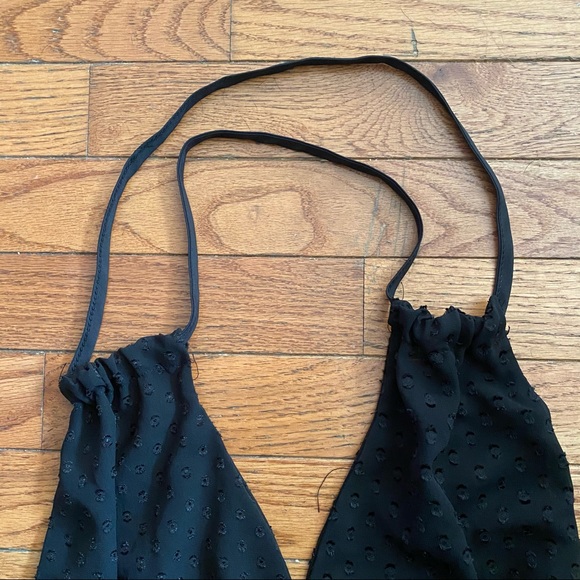 Halter ruffle camisole - Picture 3 of 3